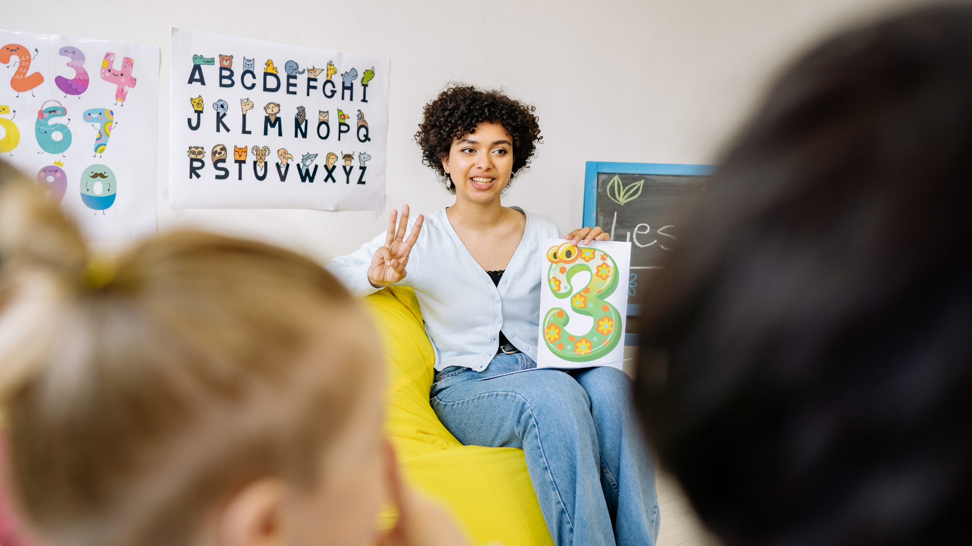 Innovative Teaching Methods for Modern Classrooms: Enhancing Student Engagement and Learning Outcomes